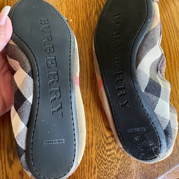 Burberry flats - Picture 9 of 11